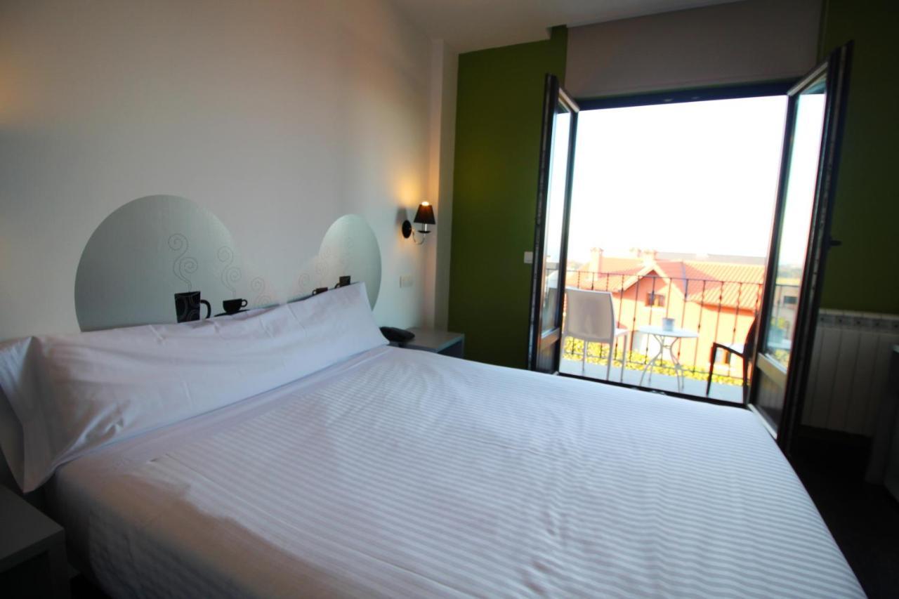Hotel Calas De 3*